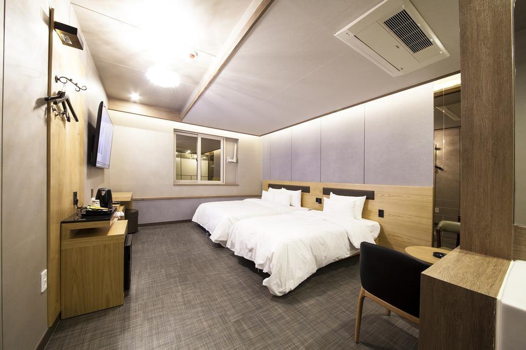 Jinju Kai Hotel Luaran gambar