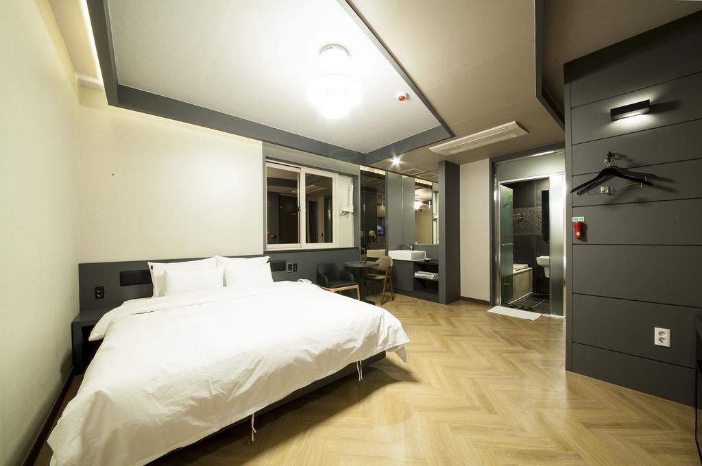 Jinju Kai Hotel Luaran gambar