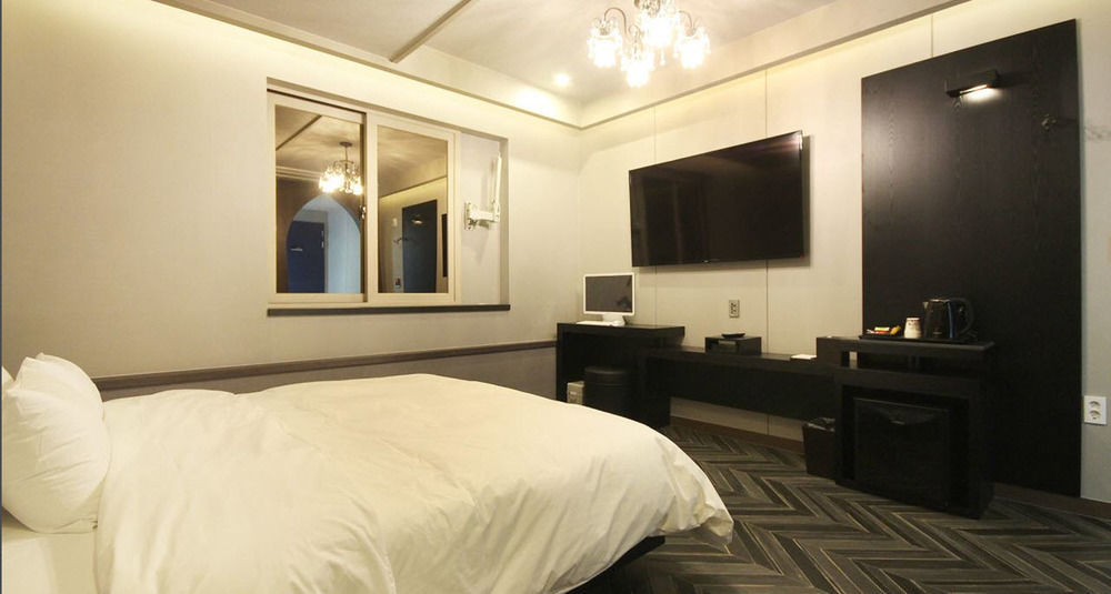 Jinju Kai Hotel Luaran gambar