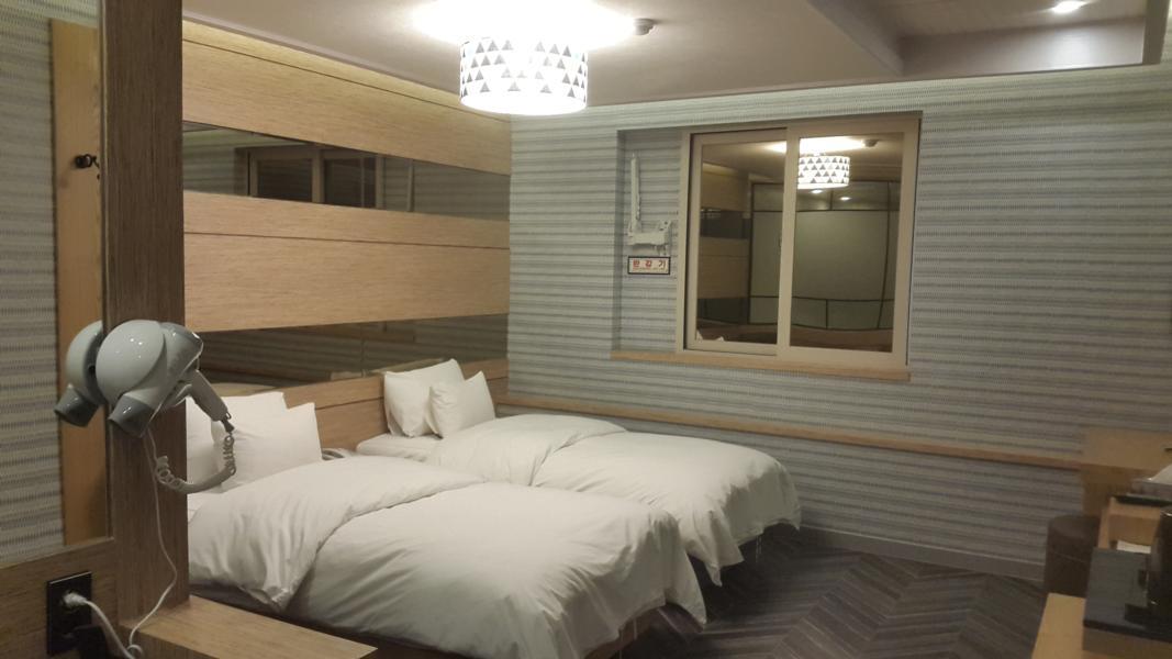 Jinju Kai Hotel Luaran gambar